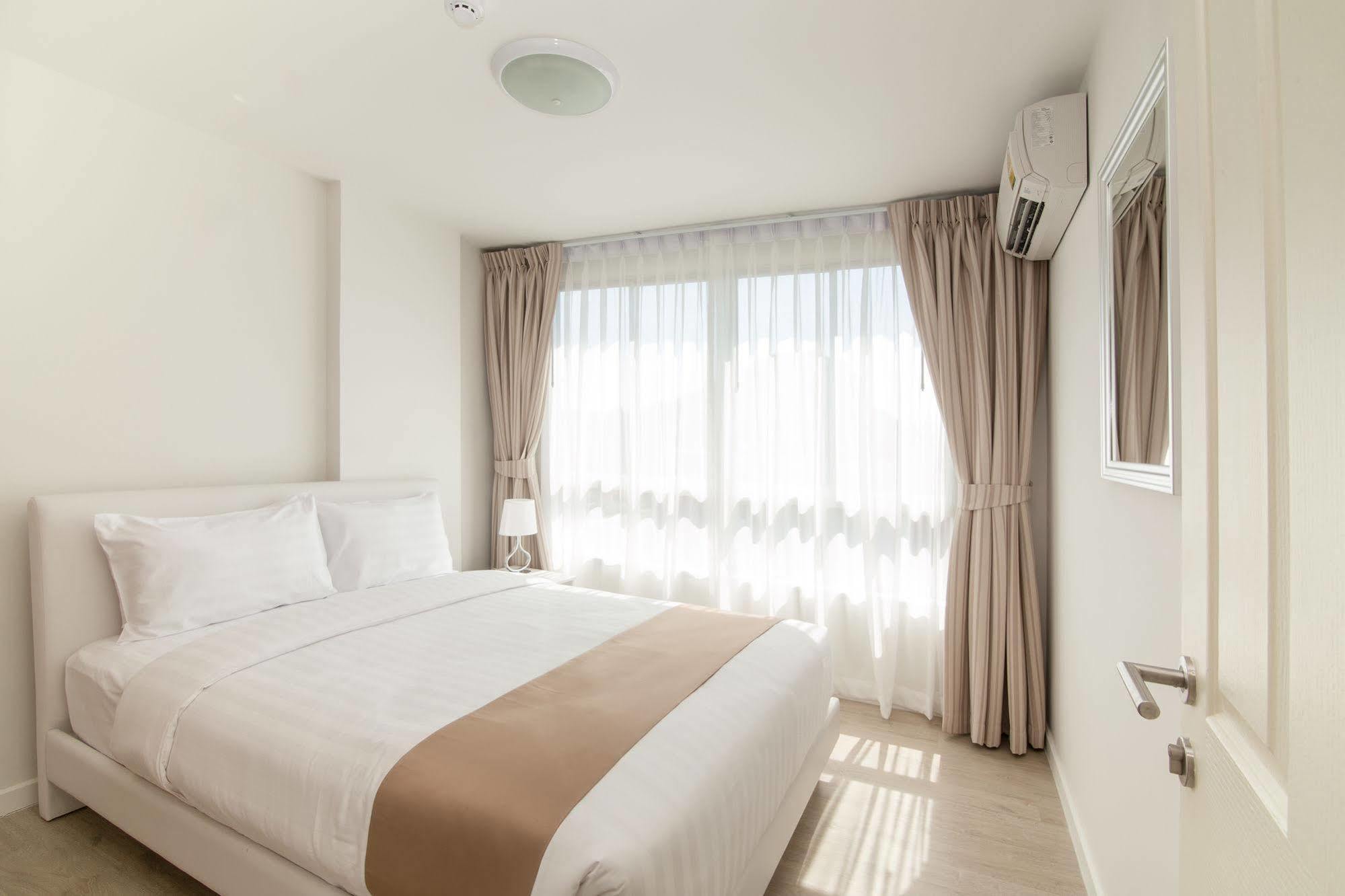 First Choice Suites By The Sea Sha Plus Extra Hua Hin Bagian luar foto